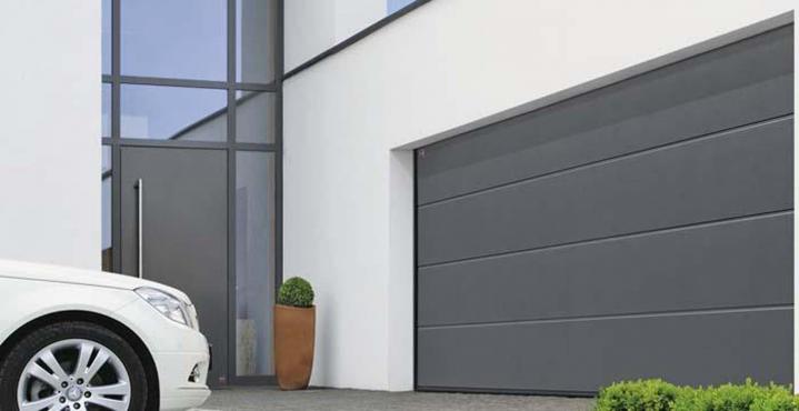 Installation de porte de garage Sète