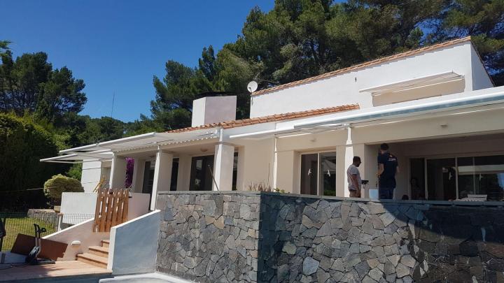 Pose de store à Sète